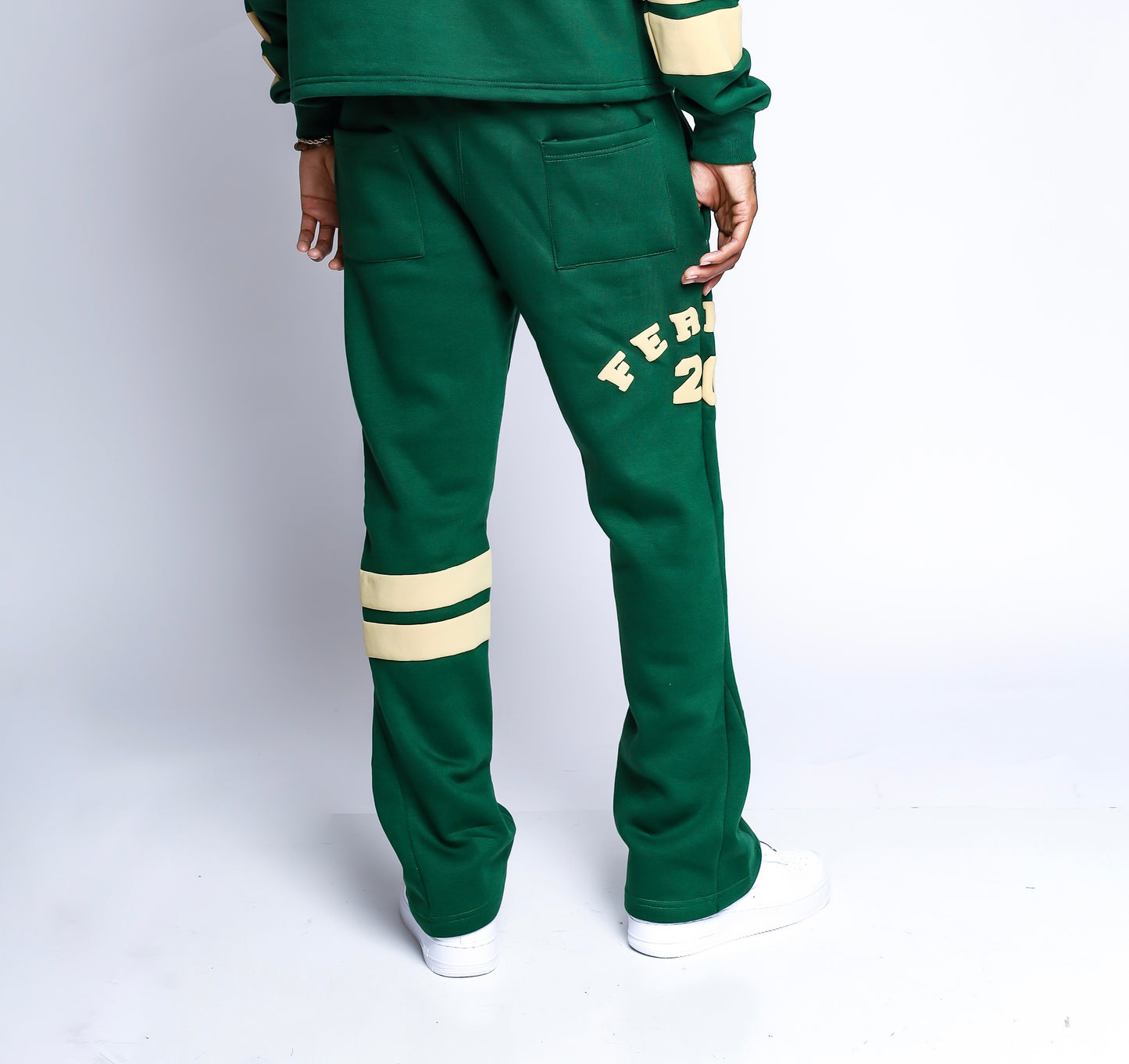 Flared Jogging Pants (Green)