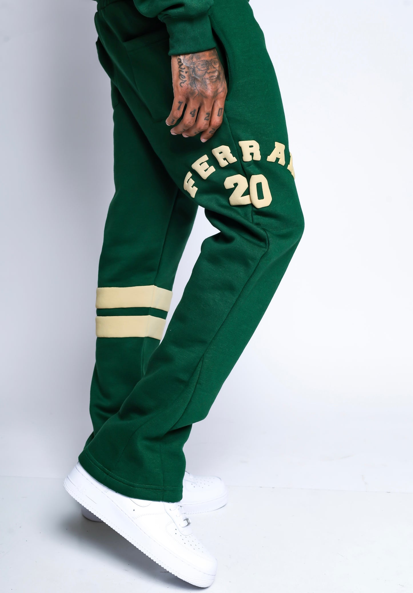 Flared Jogging Pants (Green)