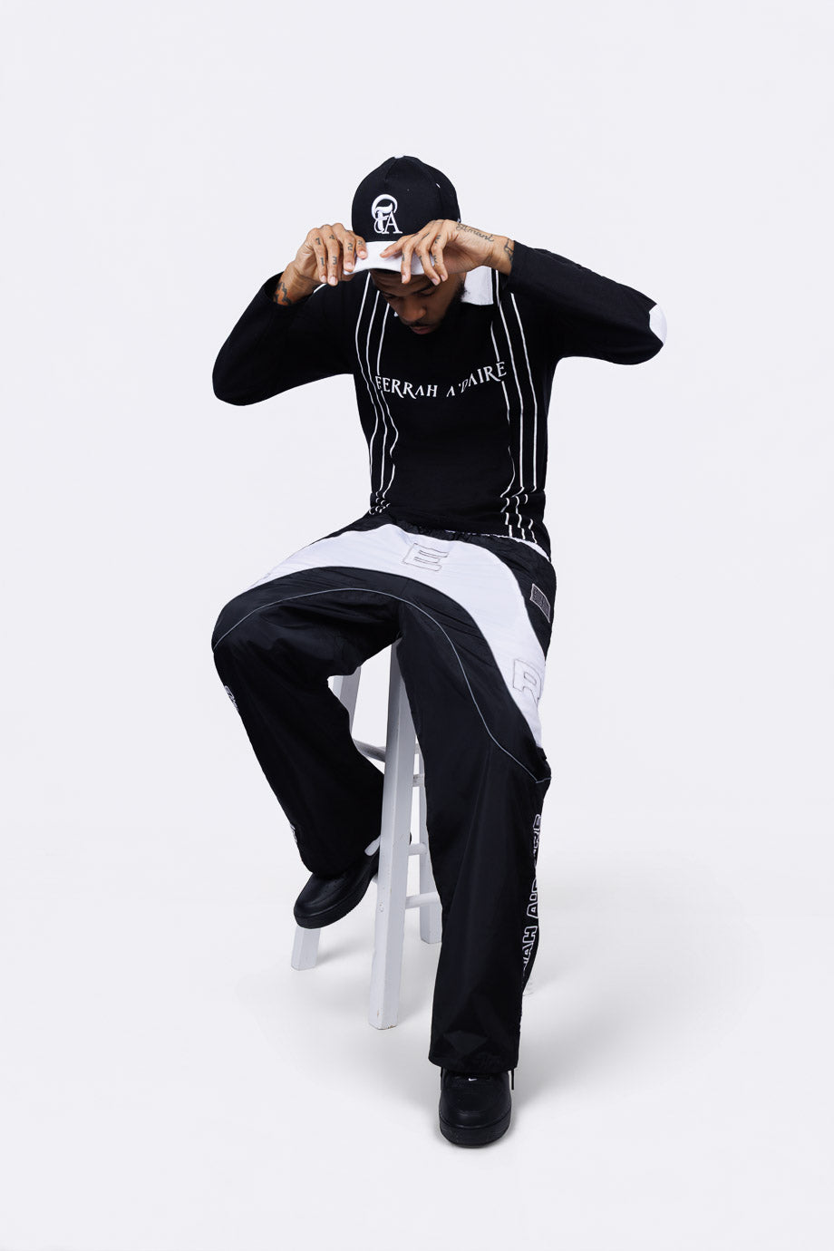 FERRAH “Wavy” Windbreakers (Black/White)